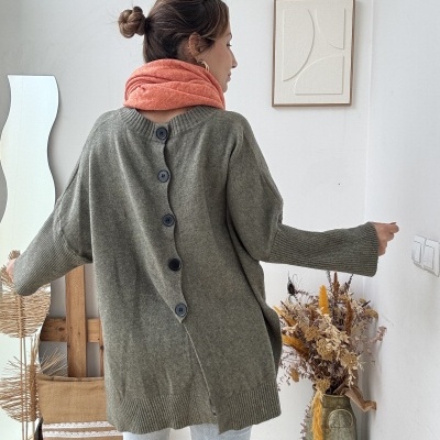 Malha Botões Costas