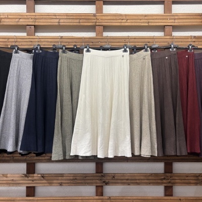 Saia plissada Malha canelada