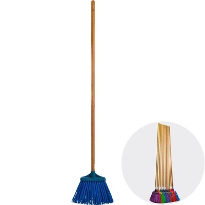 Vassoura Nylon com cabo de Madeira