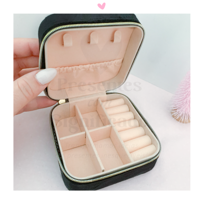 Mini Guarda-jóias veludo preto