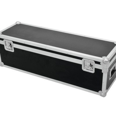 Mala de transporte preta com estrutura metálica prateada