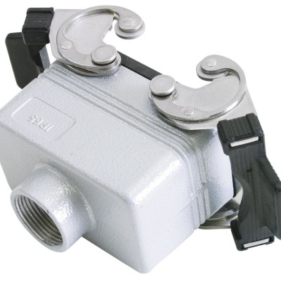 Conector metálico prateado com garras e alças pretas