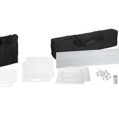 Componentes de montagem brancos com bolsas de transporte pretas