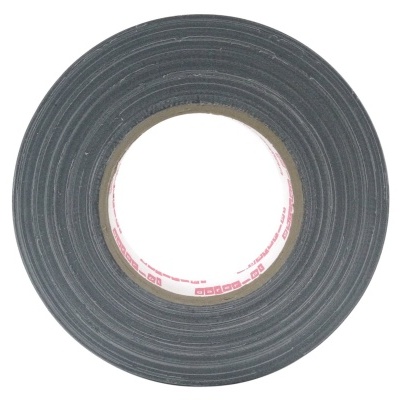 Rolo de fita adesiva preta visto de frente