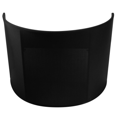 Três painéis curvos pretos sobre fundo branco