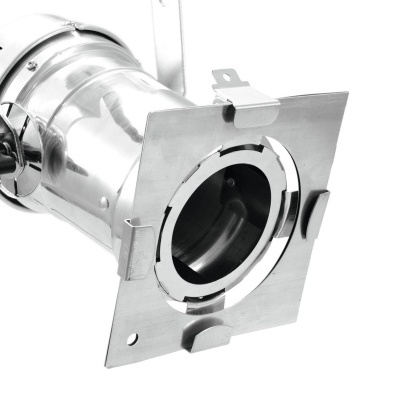 Refletor metálico de luz com placa frontal quadrada e acabamento prateado