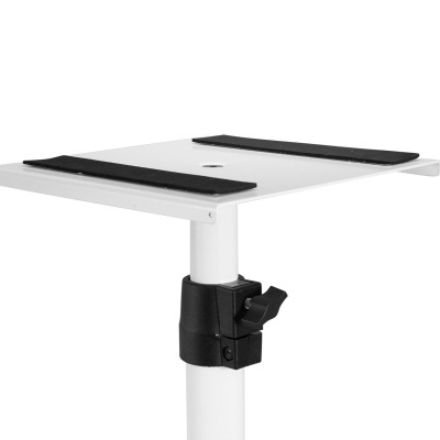 Suporte de mesa ajustável branco com tiras pretas e mecanismo preto.