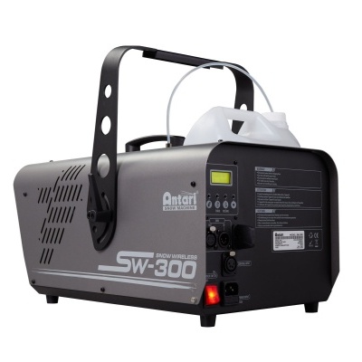 Máquina de fumo Antari SW-300 cinzenta com painel de controlo e recipiente de fluido