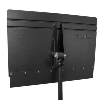 Suporte metálico preto com palavra 'GUIL' gravada