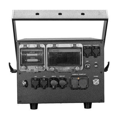 Painel de controlo elétrico preto com disjuntor, visor digital, tomadas e botões