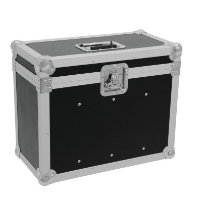 Mala de transporte rígida preta com bordas metálicas e pega