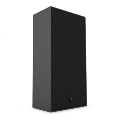 Coluna de som preta retangular com textura de tecido e logótipo dourado