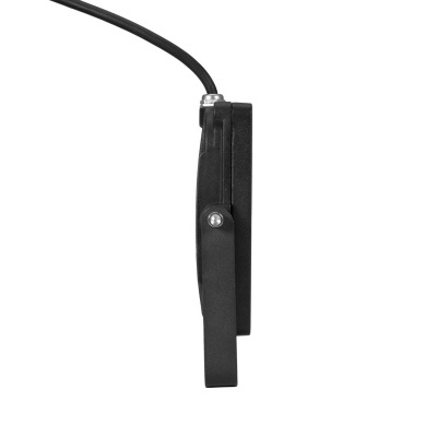 Produto eletrônico preto com cabo e parafuso visível