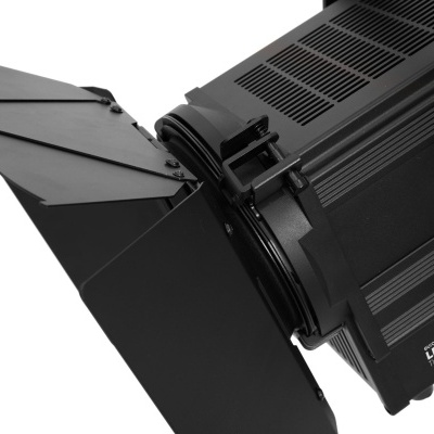 EUROLITE LED THA-100F TRC Theater-Spot bk