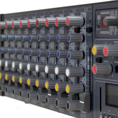 OMNITRONIC RM-1422FX USB Rack Mixer