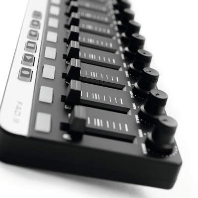 OMNITRONIC FAD-9 MIDI Controller