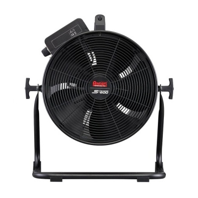 Ventoinha industrial preta Antares S-400 com estrutura metálica e grelha circular.