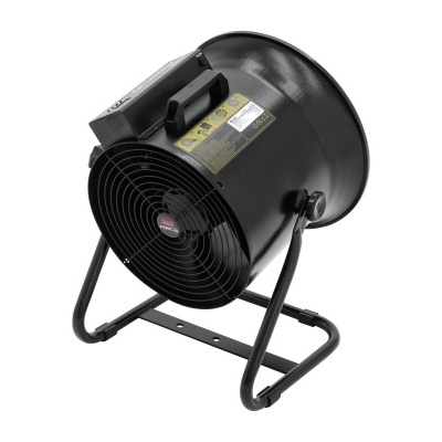 Ventoinha industrial preta com estrutura tubular e grelha frontal de proteção