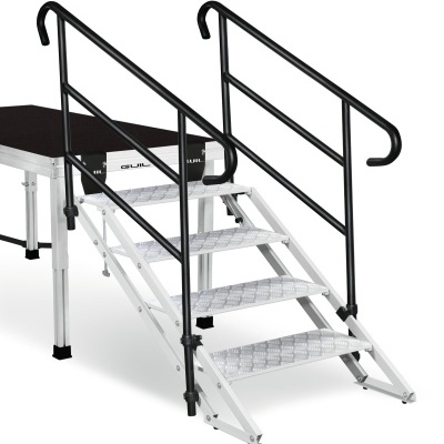 Escada modular metálica com três degraus e corrimãos pretos