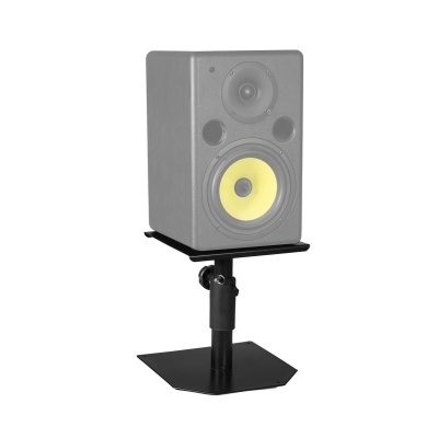 Coluna de som cinzenta com cone amarelo sobre suporte preto