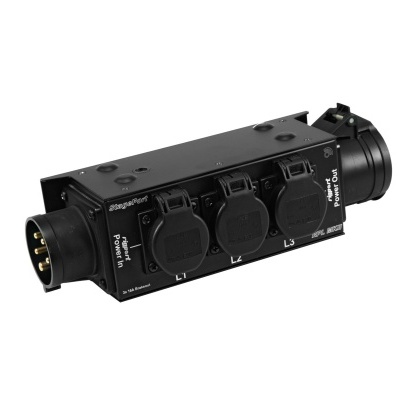 Régua elétrica preta com três tomadas e várias conexões