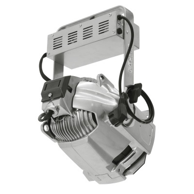 Projetor de iluminação industrial metálico prateado com cabo preto e suporte