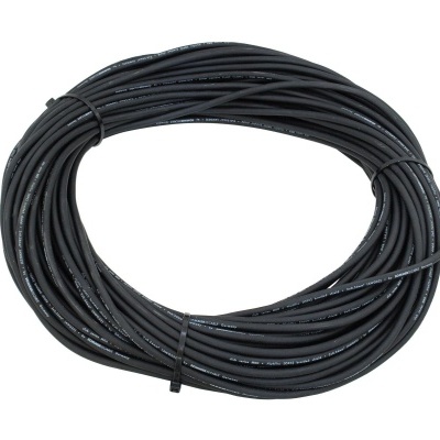 Rolo de cabo elétrico preto enrolado