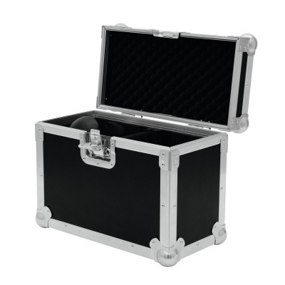 Caixa de transporte preta com armação de alumínio aberta