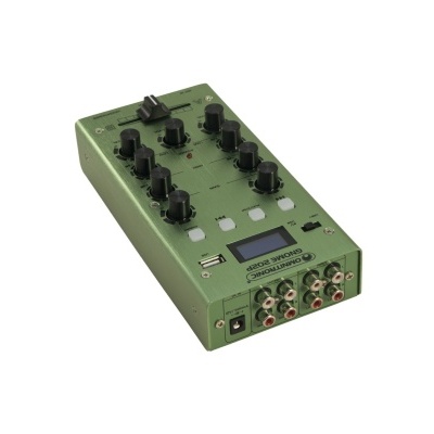 Mesa de mistura áudio verde com botões e entradas RCA