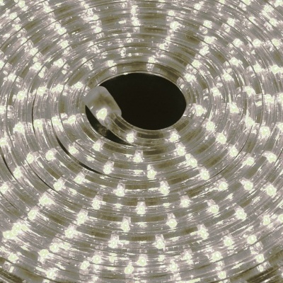 Rolo de mangueira de luz LED transparente com luzes brancas embutidas