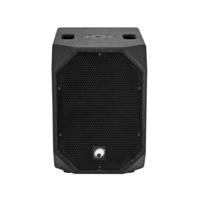 Coluna de som preta com grelha frontal metálica e cantos reforçados