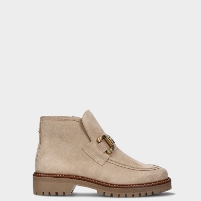 Botim bege com sola castanha e detalhe dourado
