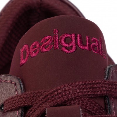 Sapatilha Bordada Desigual