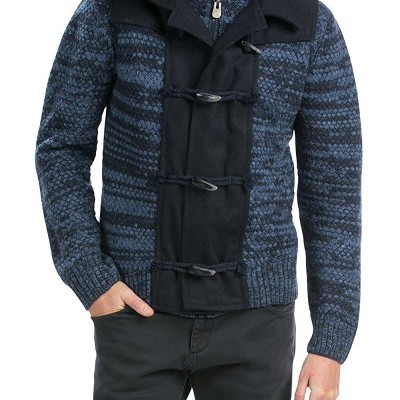 camisola masculina azul escuro com padrão e capuz