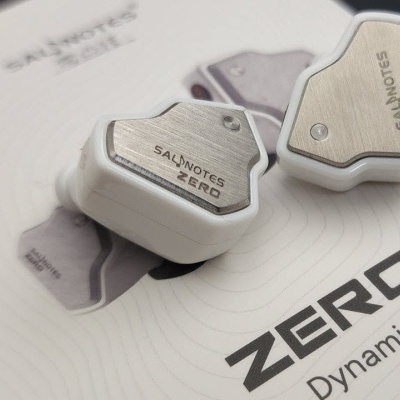 7HZ SAL NOTES ZERO DYNAMIC - WHITE AND SILVER