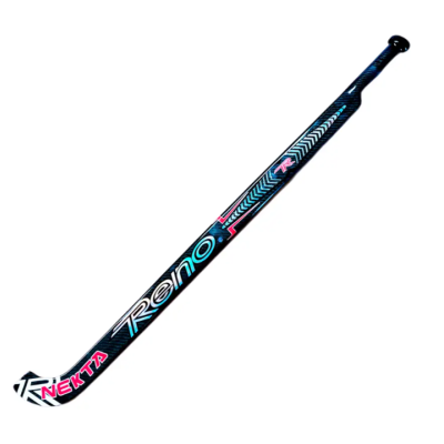Stick de hóquei preto, azul e rosa com texto NEKTA Reino
