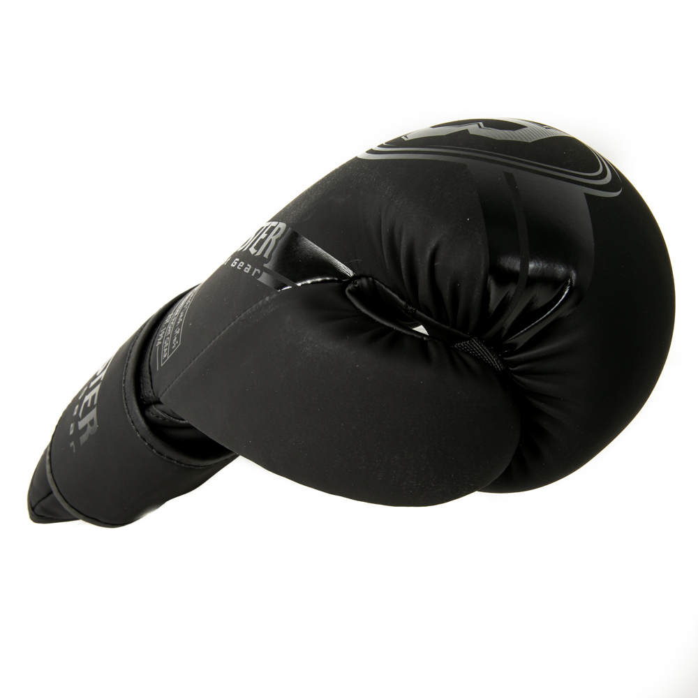 Booster Premium Striker 3 Luva de boxe preta com texto POWER em fundo branco