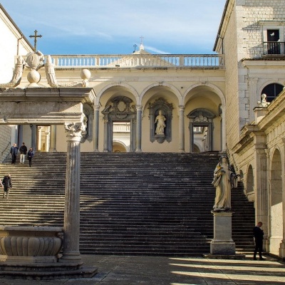 CA17 - Itália, visitando: Nápoles, Roma, Pompeia, Montecassino e San Giovanni Rotondo