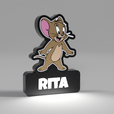 Estátua 3D de rato com base preta e texto RITA