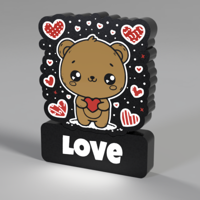 Decoração 3D com urso e corações sobre base com texto LOVE