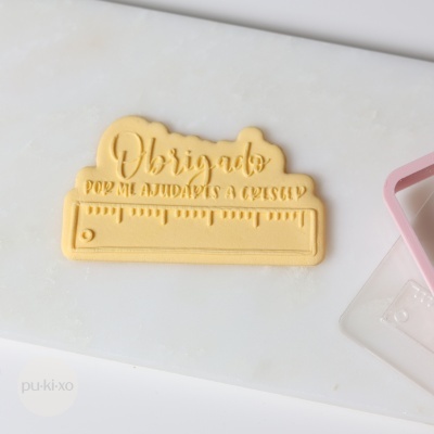 Carimbo + cortador Obrigada por me ajudares a crescer