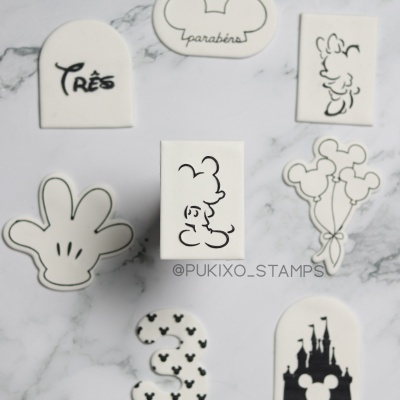 Carimbo de bolachas - Mickey minimalista (contornos)