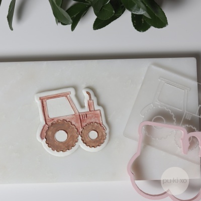 Carimbo + cortador tractor