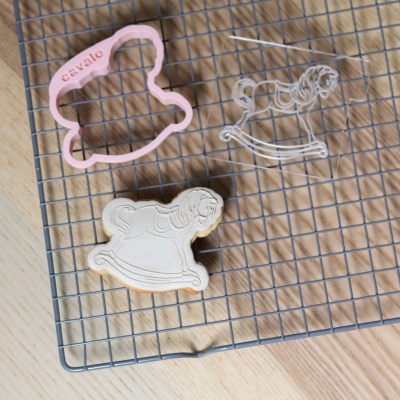 Carimbo + cortador Cavalinho de baloiço