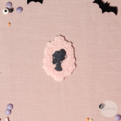 Carimbo + cortador Caveira com moldura (mulher)