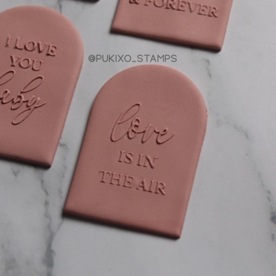 Carimbo de bolachas - Love songs - Love is in the air