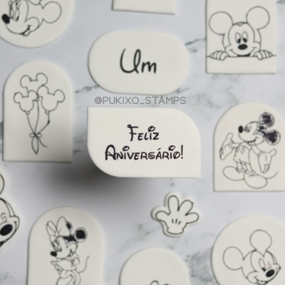 Carimbo de bolachas - Feliz Aniversário (Disney)