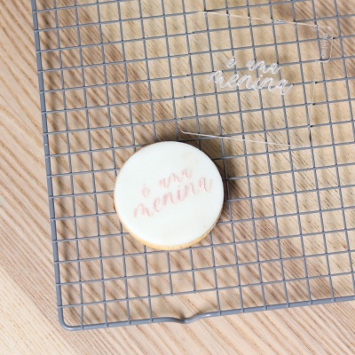 Carimbo de bolachas - É uma menina