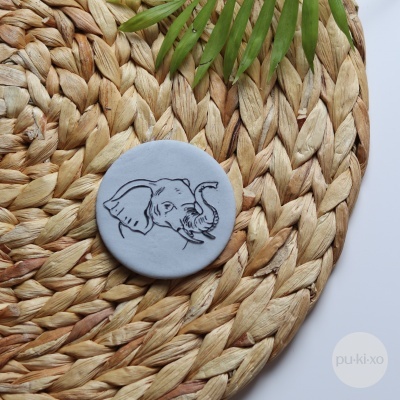 Carimbo de bolachas - Elefante realista