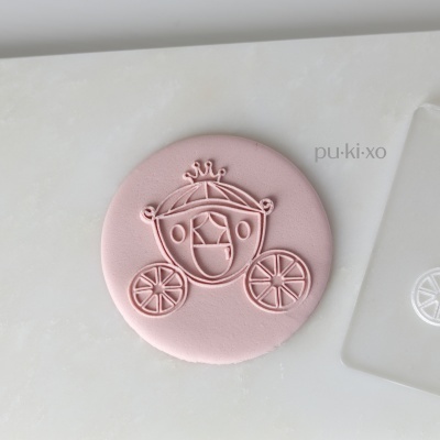 Carimbo de bolachas - Carruagem de princesas